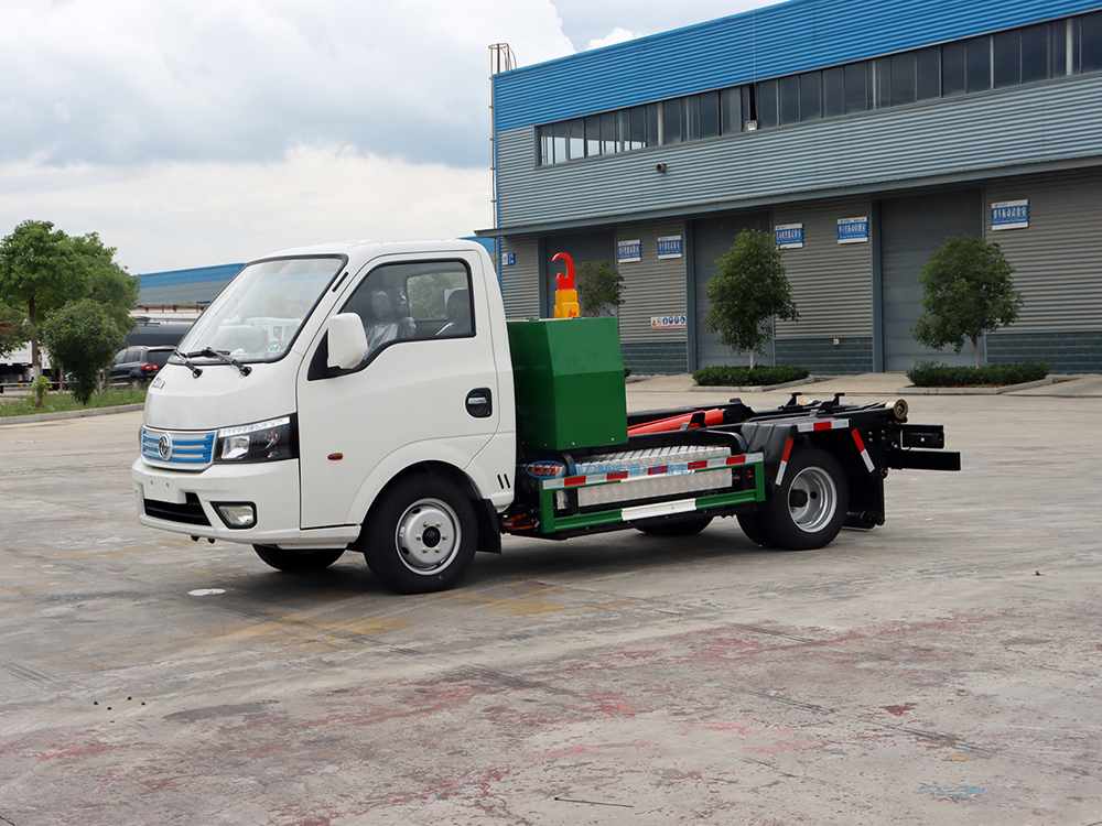 CL5040ZXXBEV東風(fēng)純電動(dòng)勾臂垃圾車