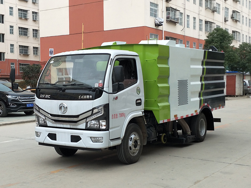 東風(fēng)小多利卡5方吸塵車