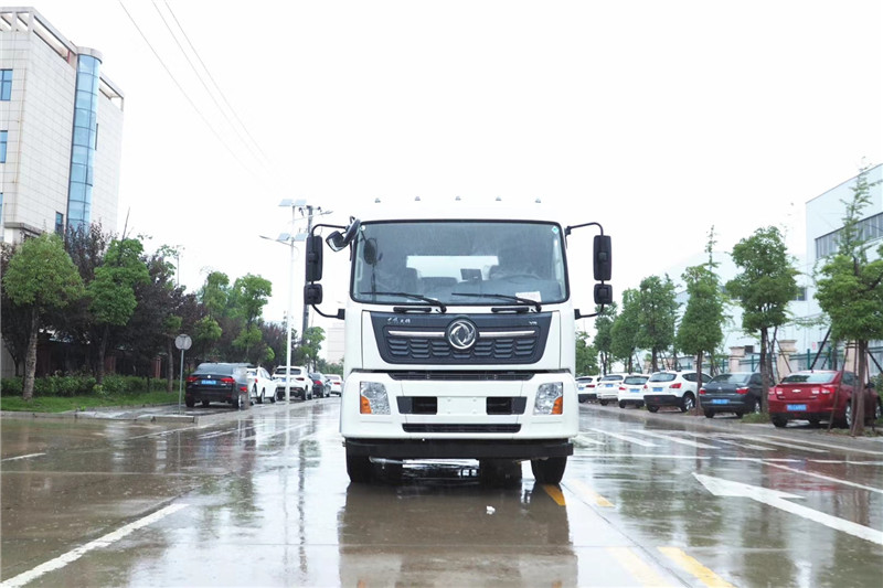 東風(fēng)天龍后八輪20噸噴霧車，國(guó)六綠化噴灑車