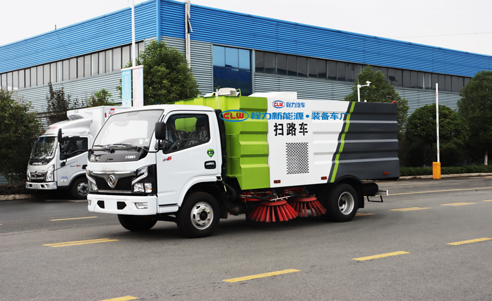 CL5070TSLE6小多利卡掃路車