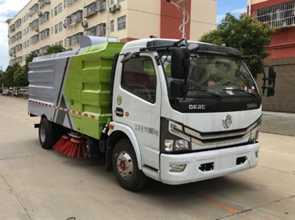 程力威牌CLW5120TSL6型掃路車(chē)