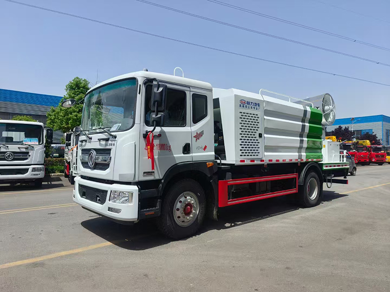 東風(fēng)D9抑塵車4500軸距